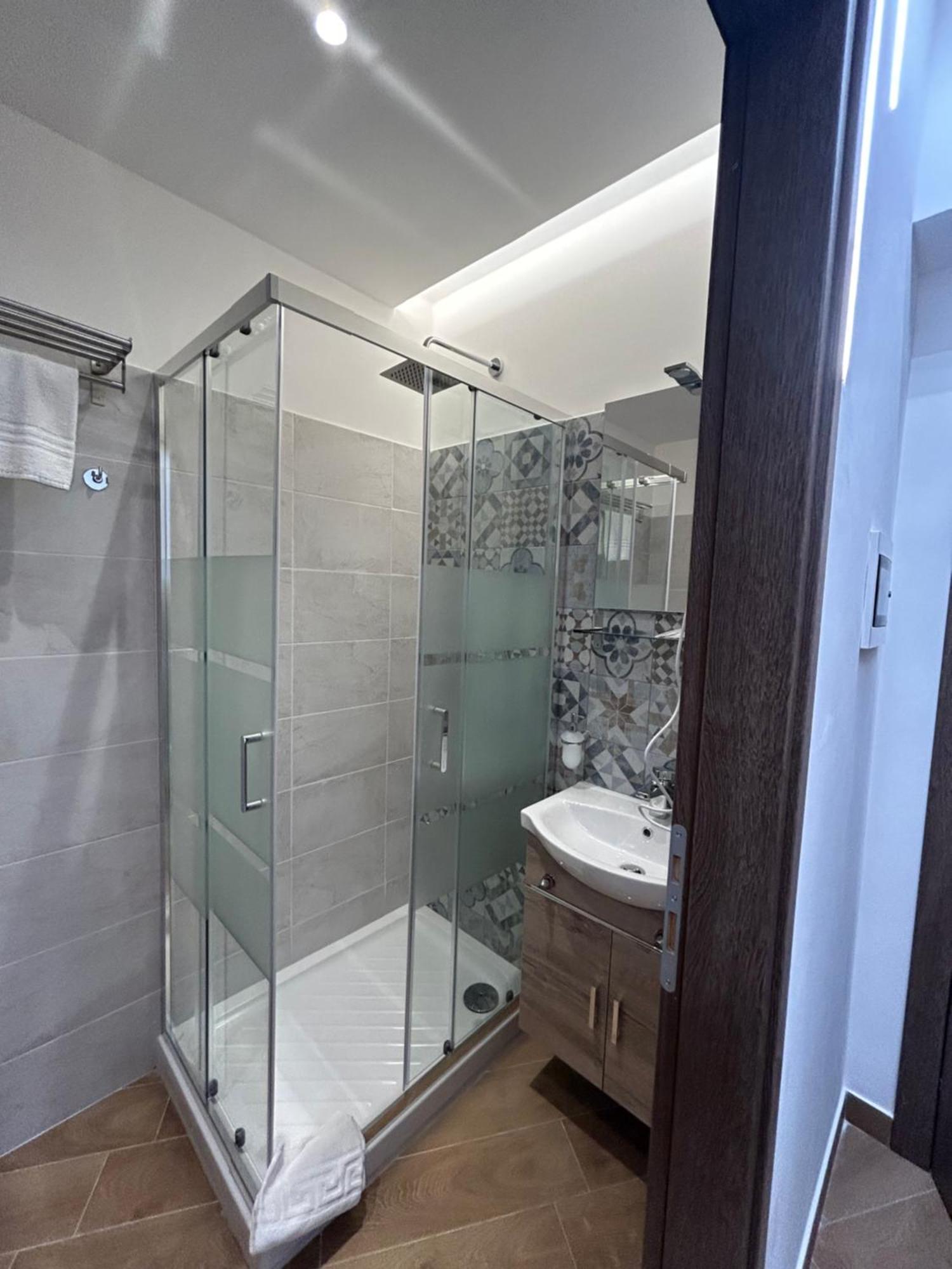 Grimaldi Comfort Guest House 외부 사진